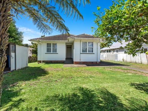 62 Waipani Road, Te Atatu Peninsula