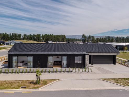 2 Pinn Street, Lake Hawea