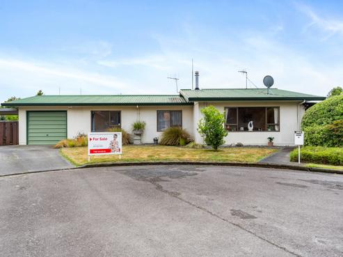 19 Titoki Crescent, Pirimai