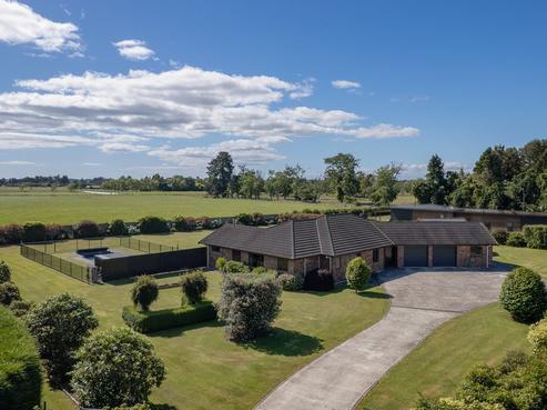 38 Pohutukawa Drive, Levin