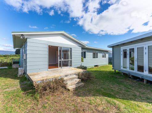 13 Simcox Street, Otaki Beach