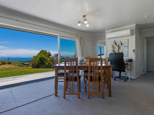 11 Spicer Road, Cable Bay