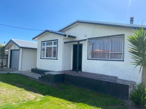 121 Peel Street, Westport