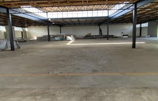Industrial storage with multiple roller doors