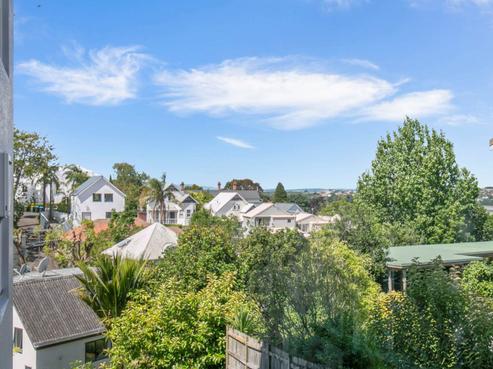 9/6 Brighton Road, Parnell