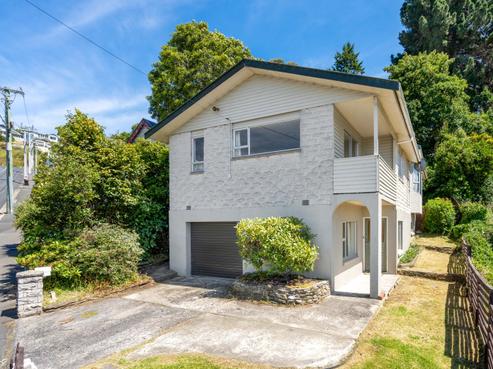 30 Leckhampton Court, Clyde Hill