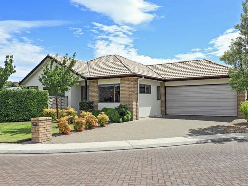 15 Beaufort Mews, Taradale