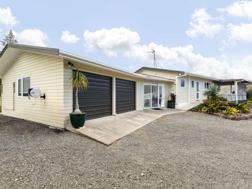 1 Nathan Place, Athenree