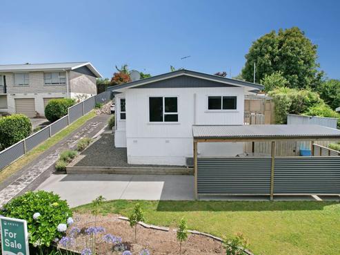 15A Glenfield Place, Brookfield