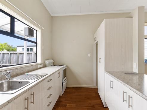 56 Woodlands Road, Parkside