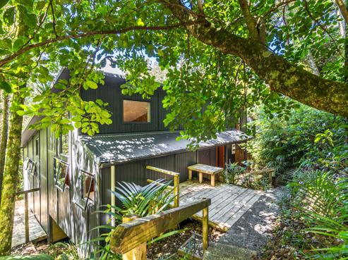118 Waiheke Road, Waiheke Island