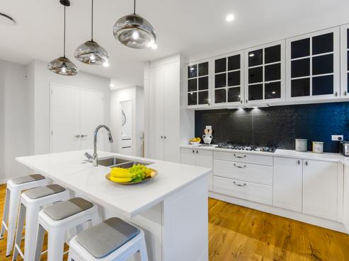 10 Saint Claire Road, Silverdale