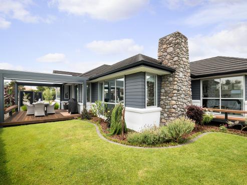 7 Riverside Place, Katikati