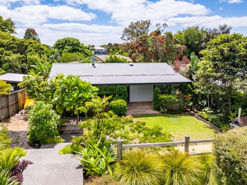 8 Dey Street, Mangawhai Heads