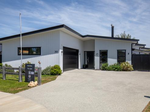30 Plunket Street, Omakau