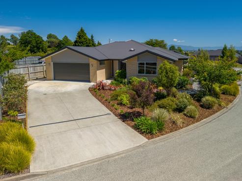 27 Travers Avenue, Richmond