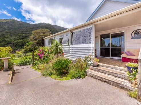281 Waiotemarama Gorge Road, Opononi