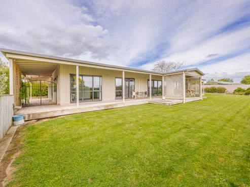 15 Lake View Road, Waipukurau and Surrounds
