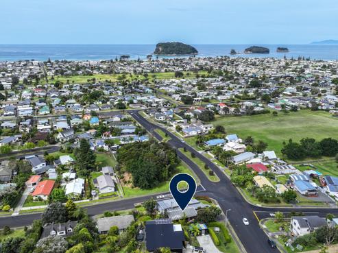 201B The Drive, Whangamata