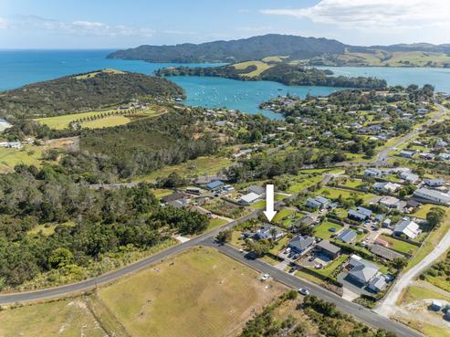 2 Turvey Road, Mangonui
