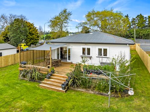 2584 River Road, Tuakau