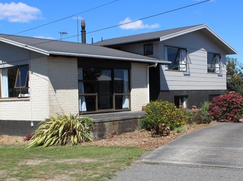 10 Oaklea Avenue, Marton