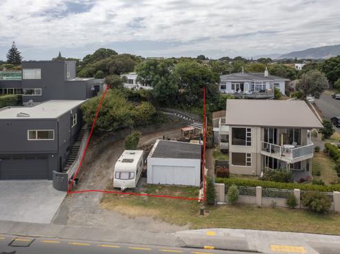 2 Manly Street, Paraparaumu Beach