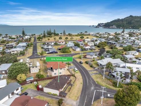 324C Sylvia Road, Whangamata