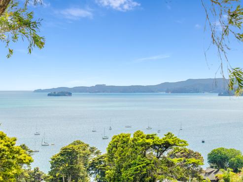 14B Alexander Road, Algies Bay