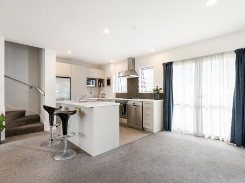 12 Rochdale Way, Stoke