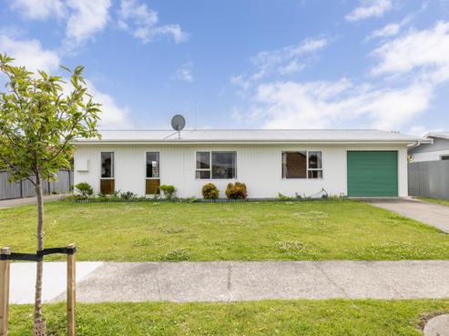 12 Jeffares Place, Taradale