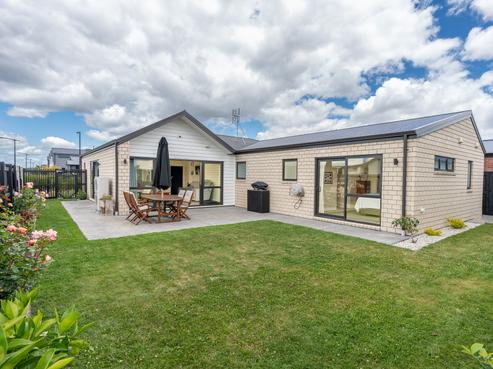 2 Hailwood Road, Greenhill Park