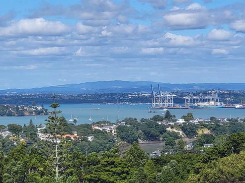 13/270 Onewa Road, Birkenhead