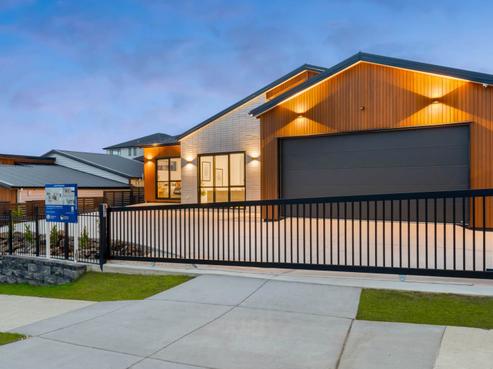 3 Kauri Gum Rise, Swanson