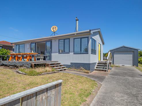 28 Ngatiawa Street, Himatangi Beach