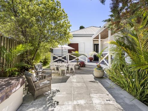 117 Lake Road, Belmont