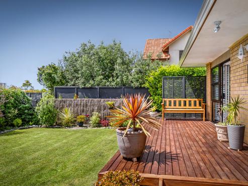 21B Nukumea Common, Orewa