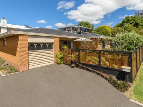 38A The Drive, Brookfield