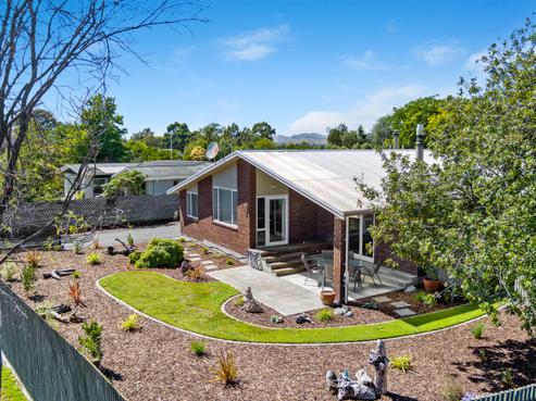 14 Rousehill Street, Renwick