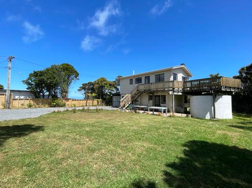 145 Piha Road, Piha