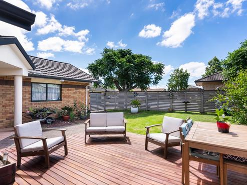 16 Emmerdale Avenue, Papakura