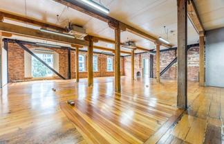 STUNNING HERITAGE OFFICE NEAR THE VIADUCT 
