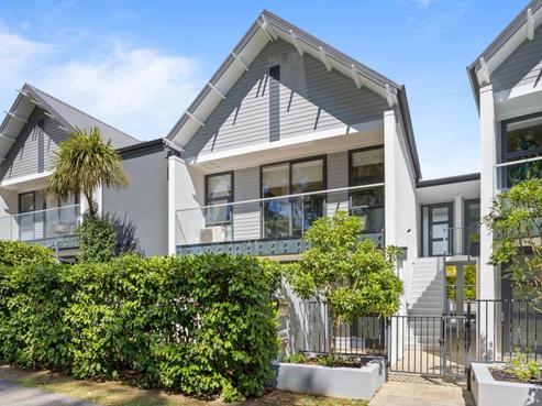 12A Blake Greens, Silverdale