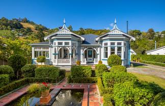 176 Nile Street, Nelson