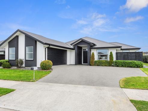 25 Sutherland Drive, Woodend Beach