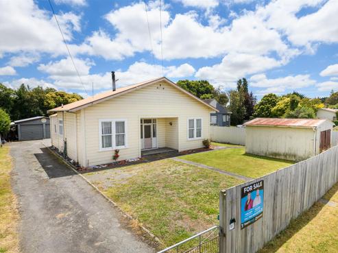 11 Rira Street, Marton