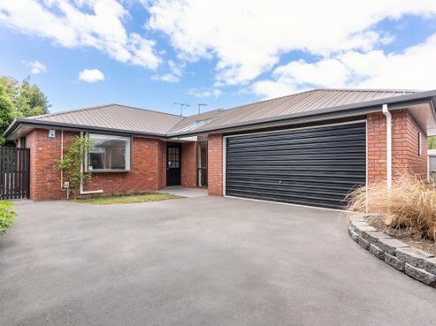 2/40 Windermere Road, Papanui