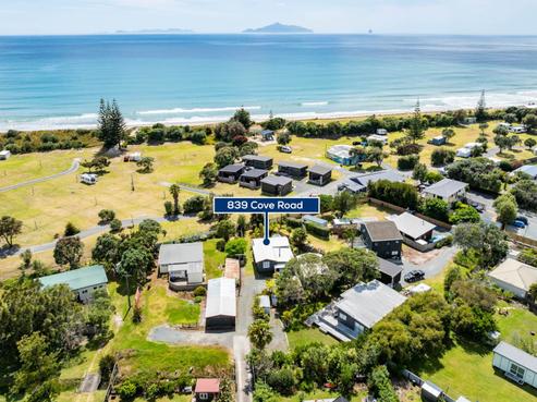 839 Cove Road, Waipu