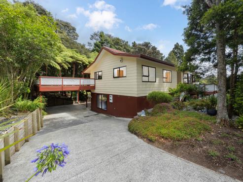 31 Wirihana Road, Titirangi