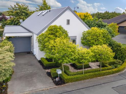 15 Famille Close, Yaldhurst